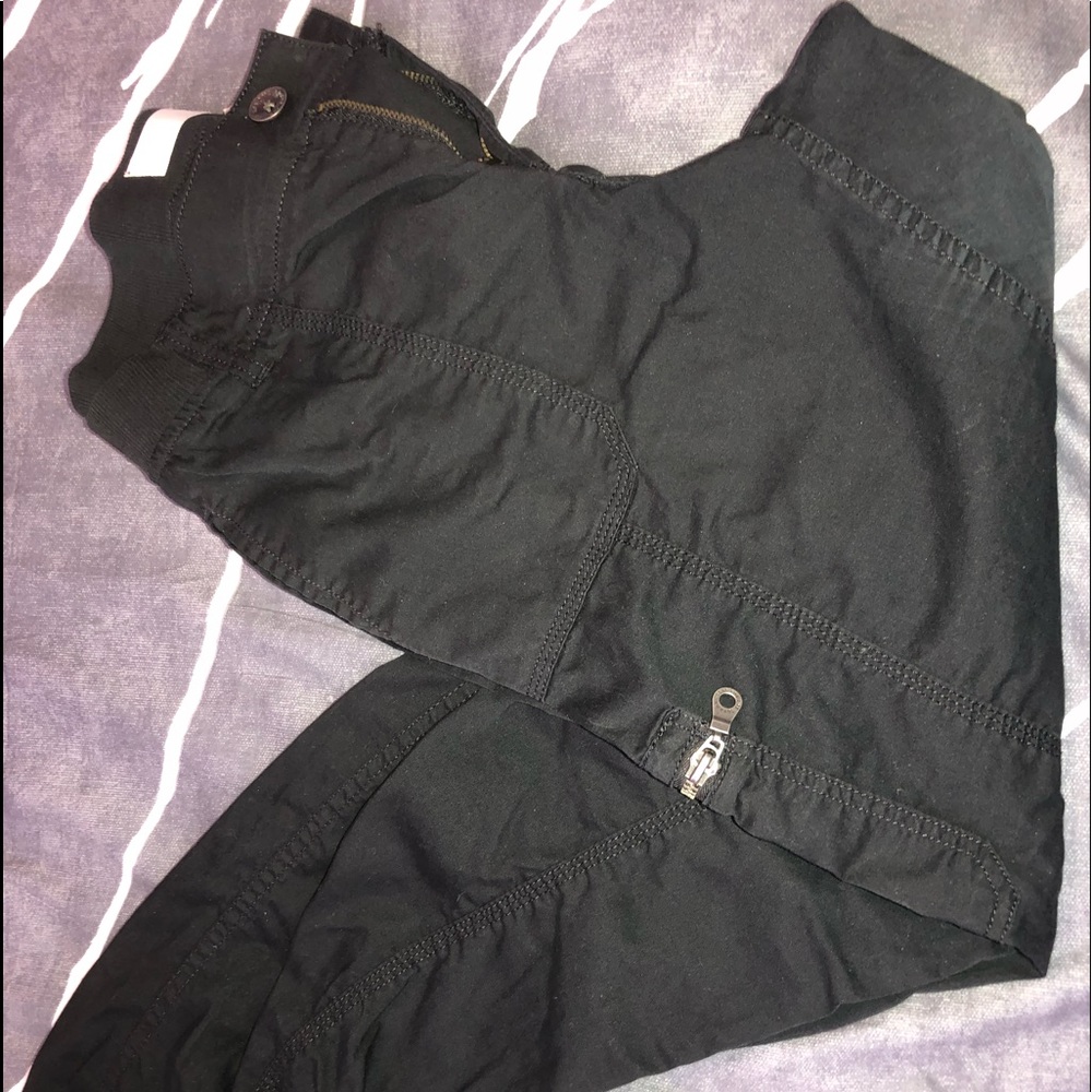 Sonoma Dark Gray Capri Pants size 12